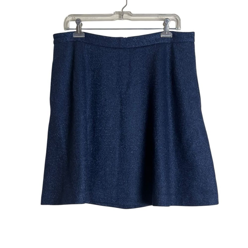 Banana republic navy wool blend skirt. Size 12